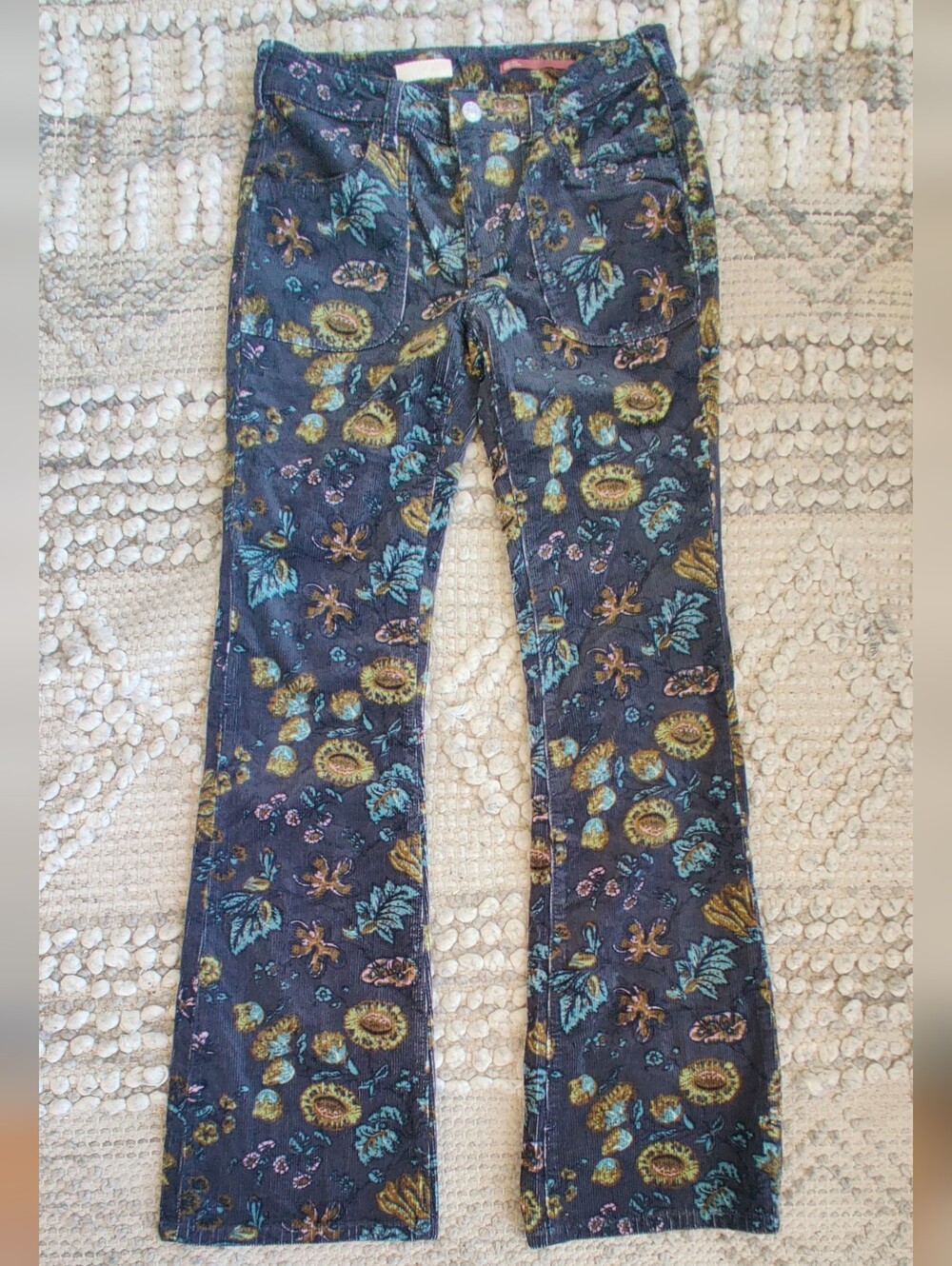 Anthropologie X Pilcro The Icon Flare Low-Rise Corduroys In Gray Floral Size 26 - Picture 5 of 9